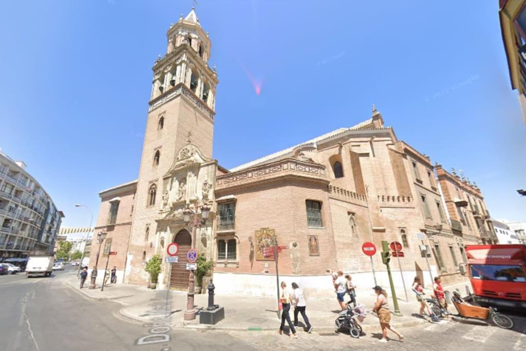 Atico Plaza Cristo De Burgos Apartment Sevilla Exterior foto