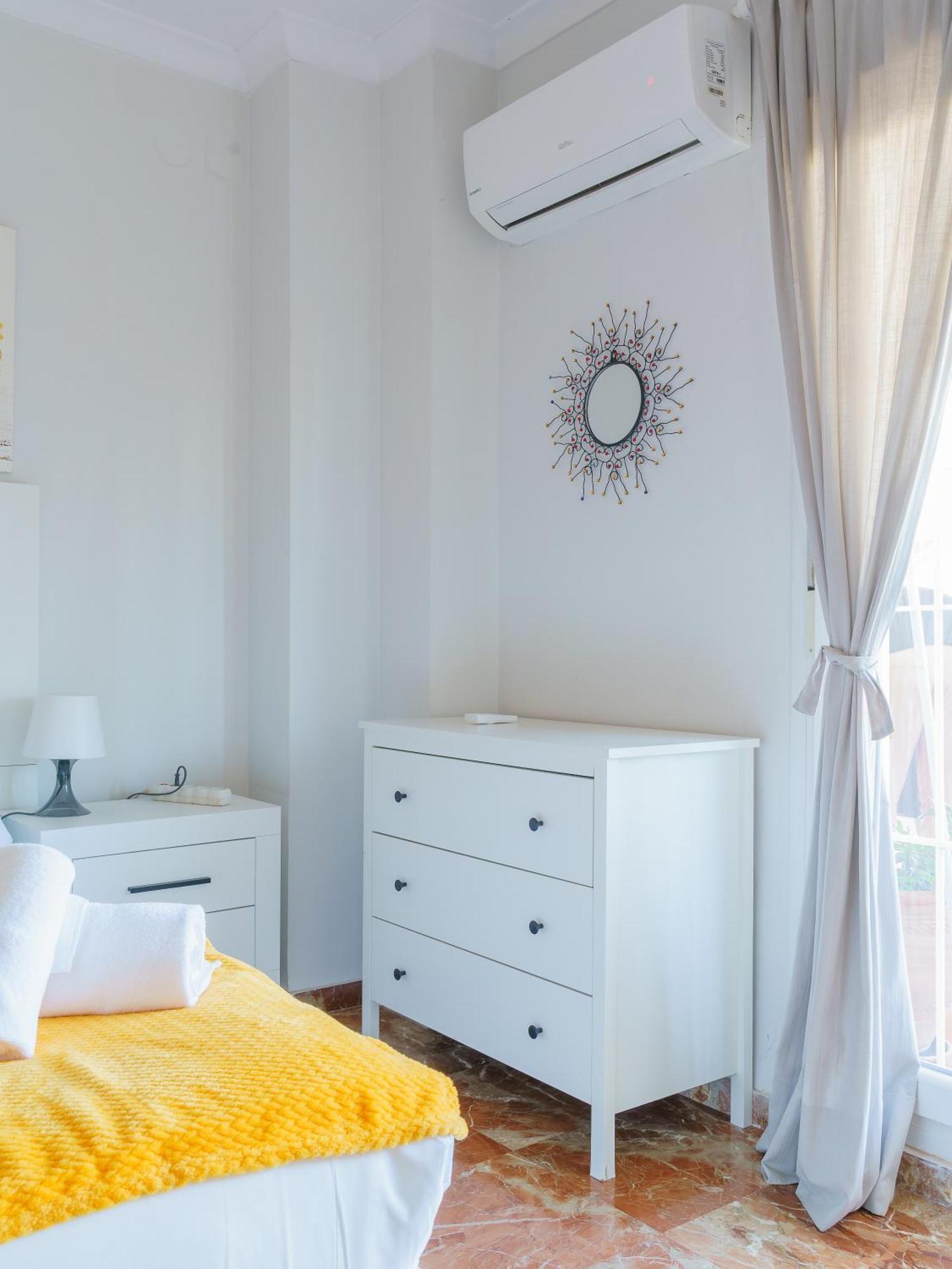 Atico Plaza Cristo De Burgos Apartment Sevilla Exterior foto